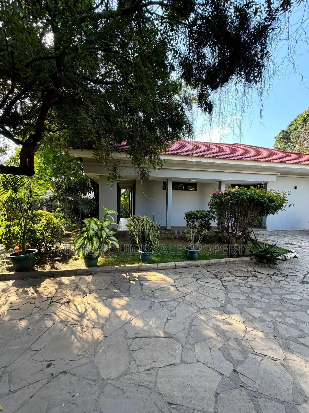 3bdrm House in Masaki, Bunju for rent in Bunju