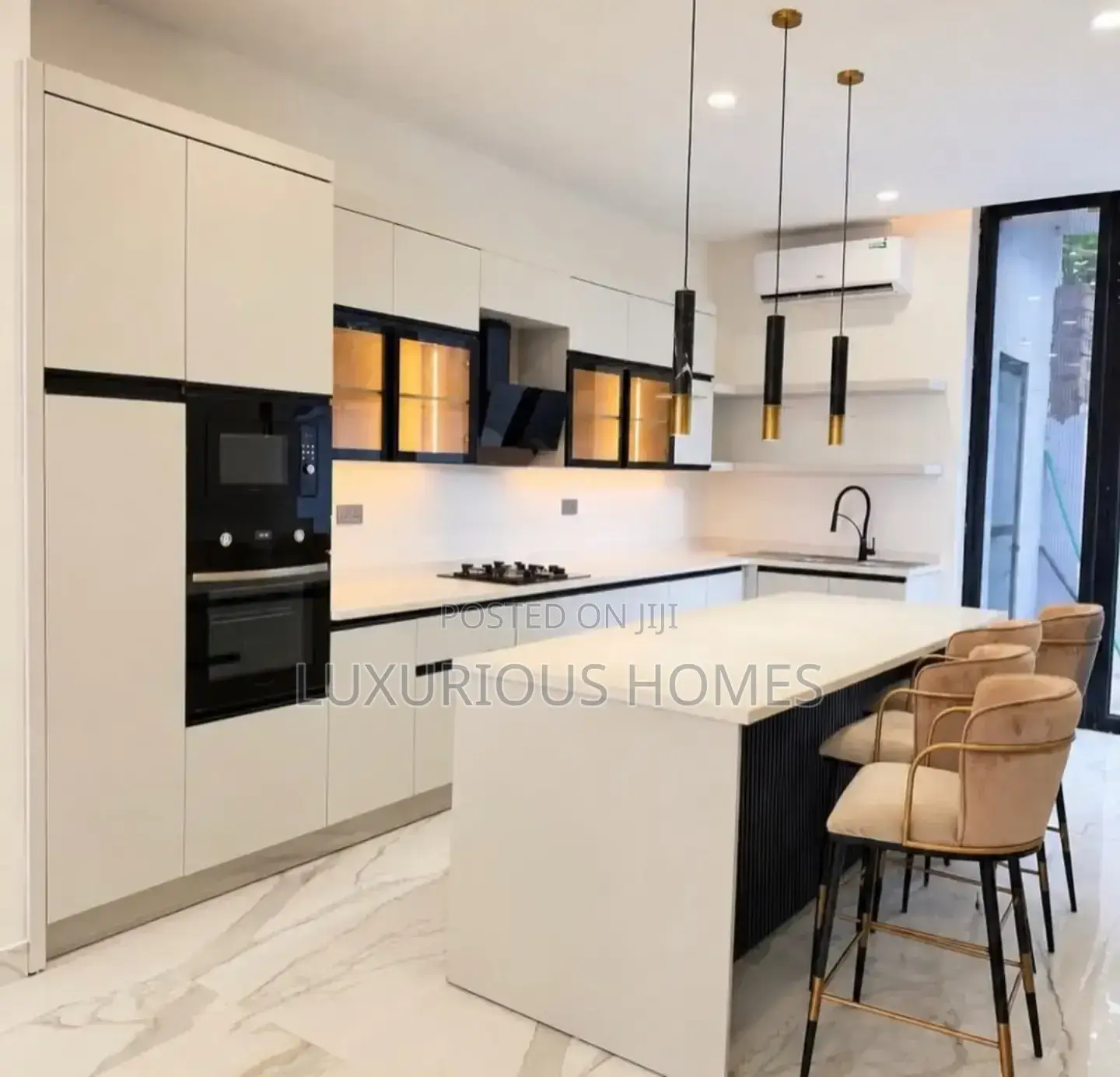 Furnished 5bdrm Villa in Oyster Bay for rent in Oyster Bay