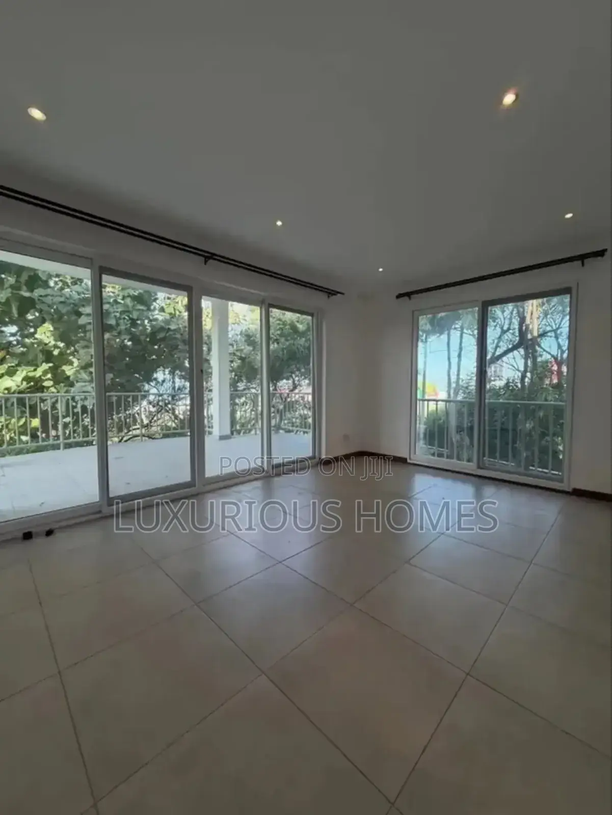 5bdrm Villa in Oyster Bay for rent in Oyster Bay