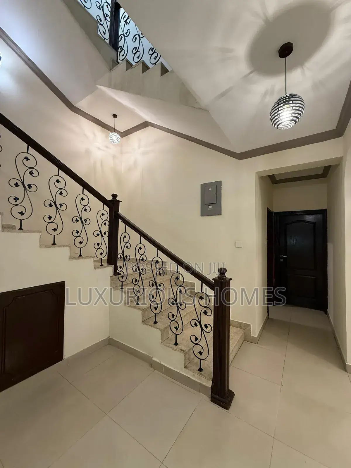 Furnished 4bdrm Apartment in Ada Estate for rent in Ada Estate