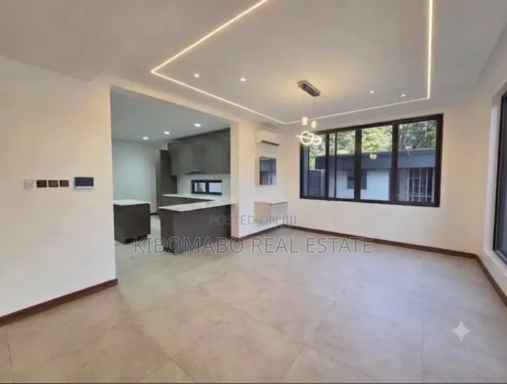 4bdrm Villa in Oyster Bay for rent in Oyster Bay