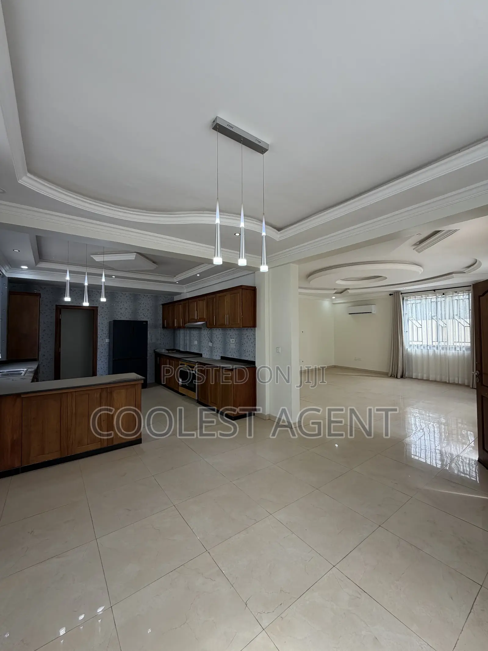 5bdrm Villa in Coolest Estate, Oyster Bay for rent in Oyster Bay