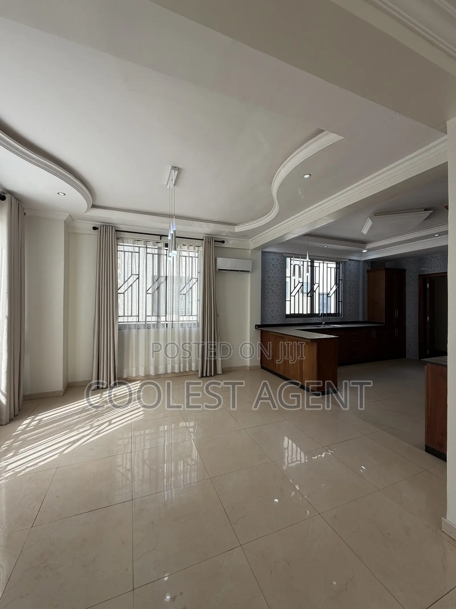 5bdrm Villa in Coolest Estate, Oyster Bay for rent in Oyster Bay