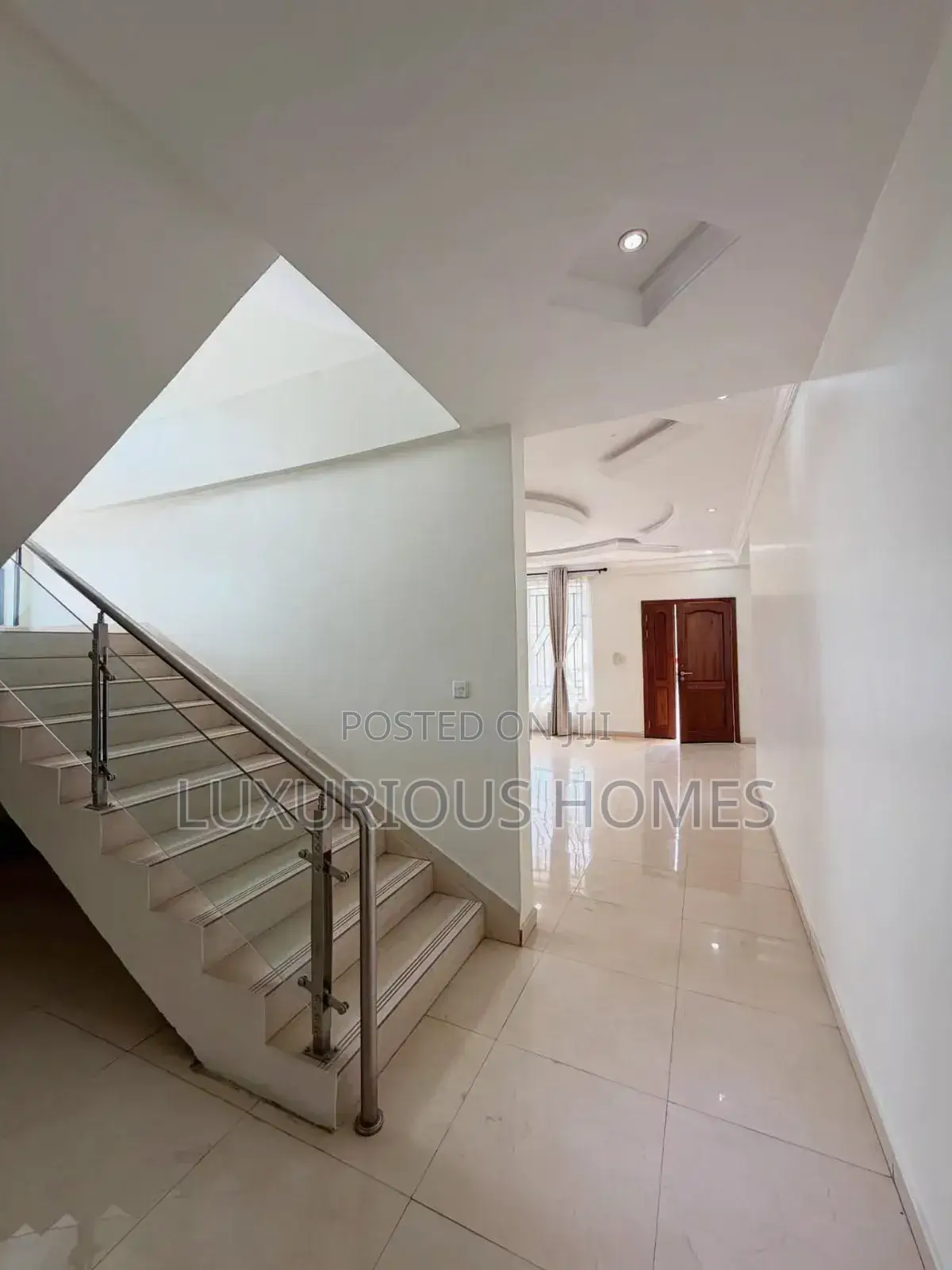 5bdrm Villa in Oyster Bay for rent in Oyster Bay
