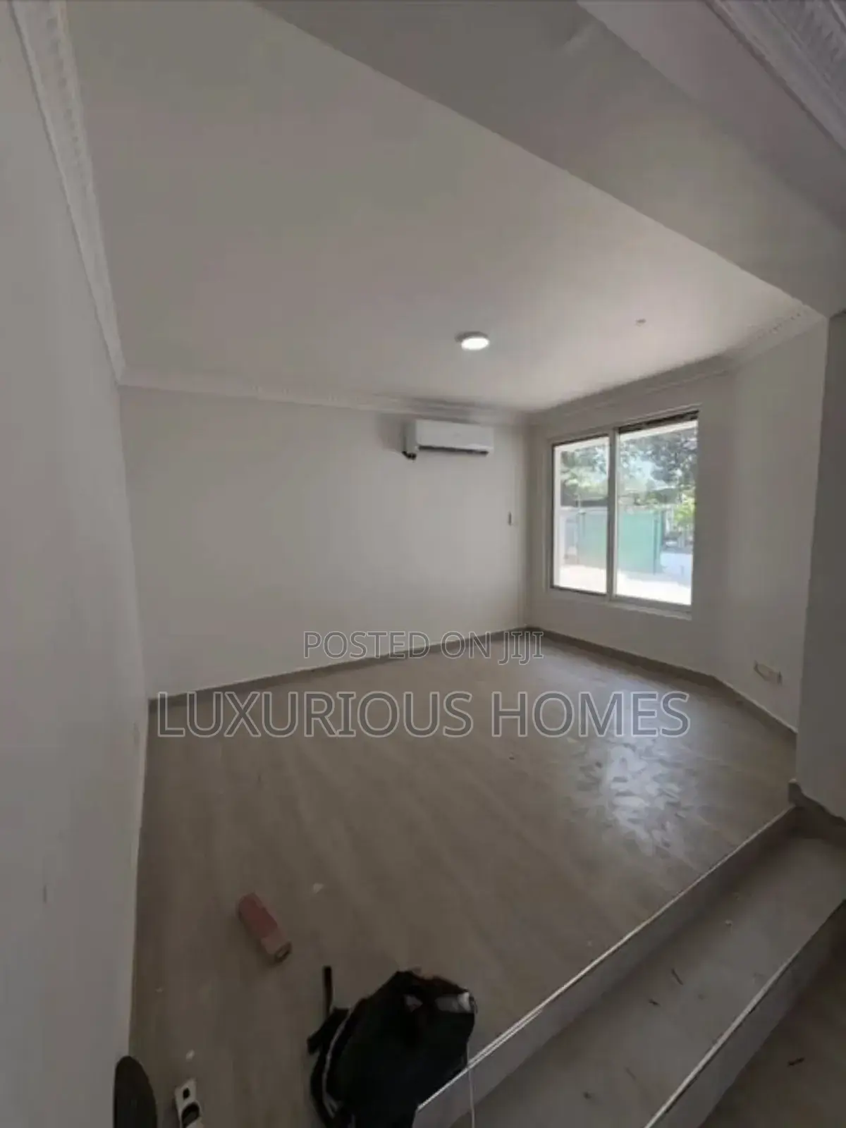 5bdrm House in Oyster Bay for rent in Oyster Bay