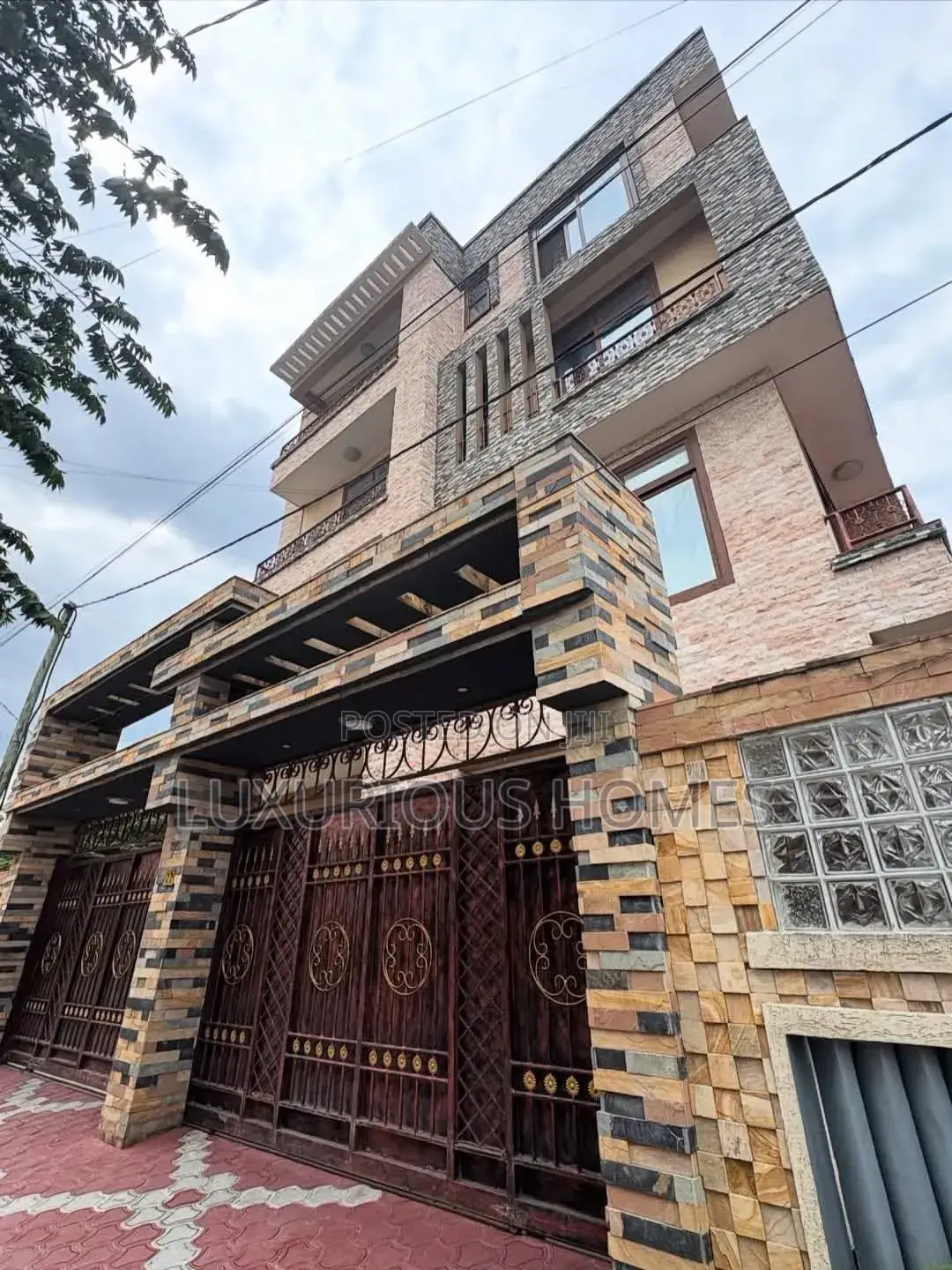 Furnished 3bdrm Apartment in Mwenge, Manzese for rent in Manzese