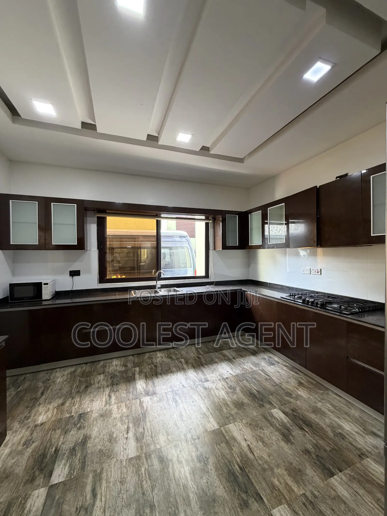 Furnished 5bdrm Villa in Coolest Estate, Masaki for rent in Masaki
