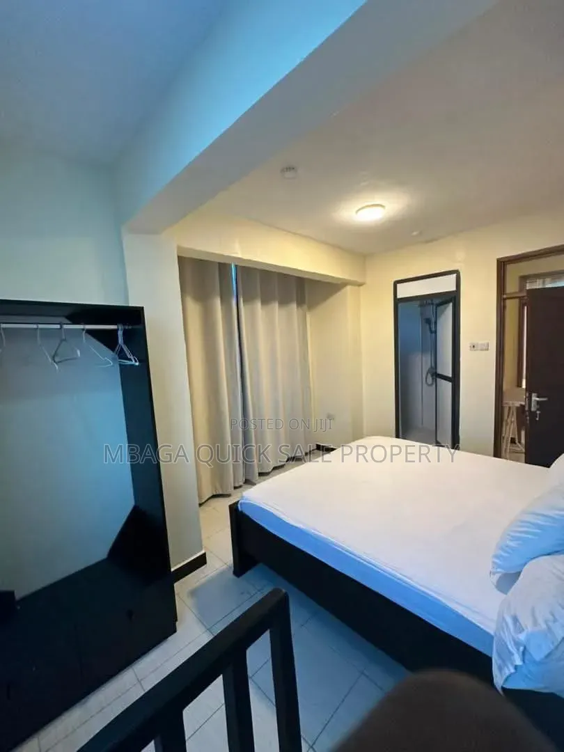 Furnished 4bdrm Apartment in Oyster Bay for rent in Oyster Bay