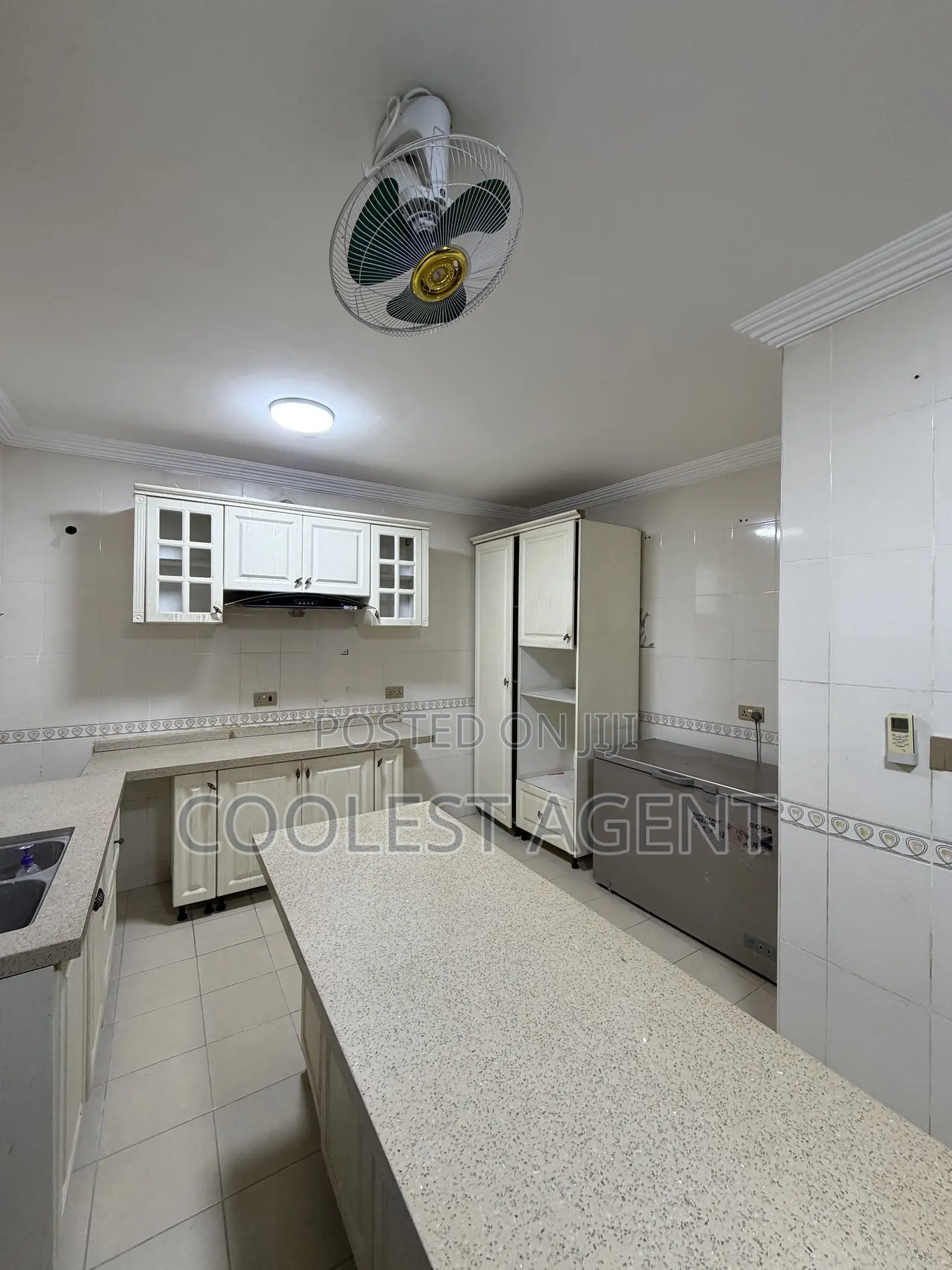10bdrm Duplex in Coolest Estate, Kinondoni for sale in Kinondoni