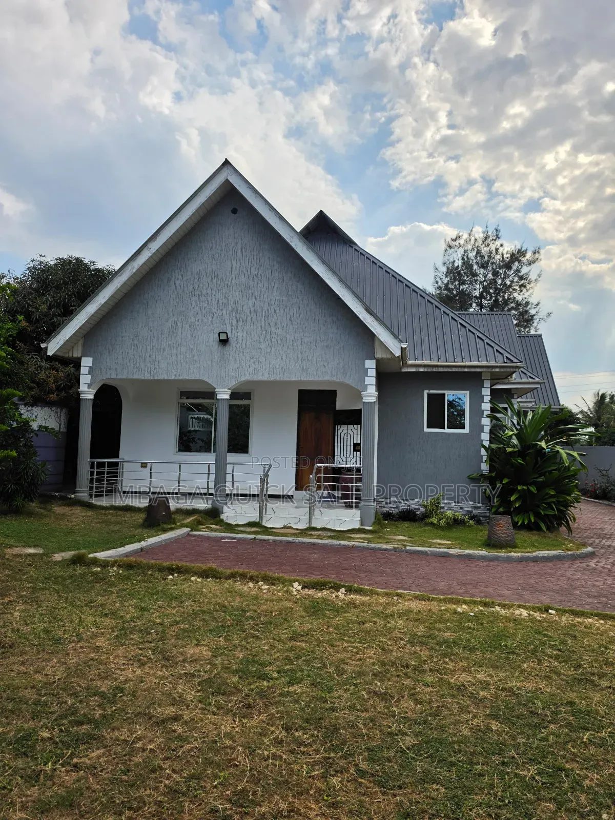 Furnished 3bdrm House in Salasala, Mbezi for sale in Mbezi