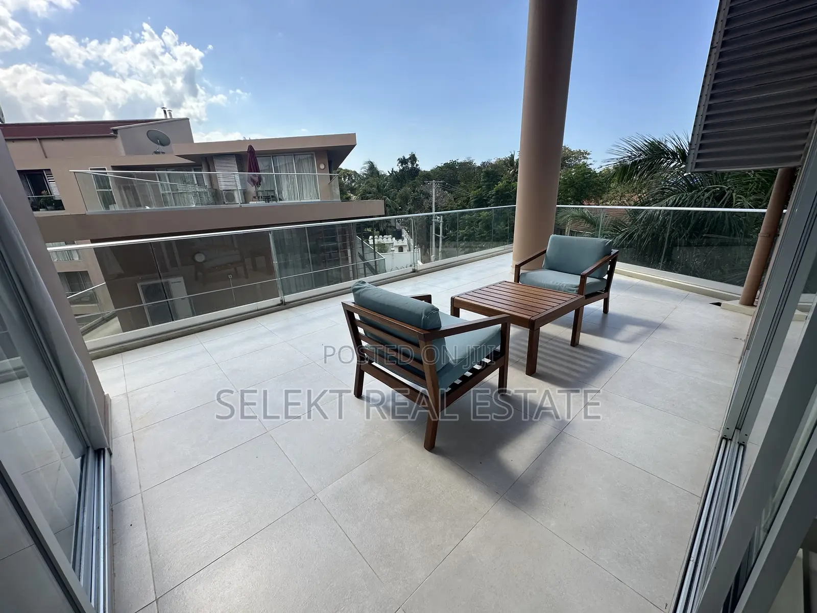 Furnished 4bdrm Penthouse in Oyster Bay for rent in Oyster Bay