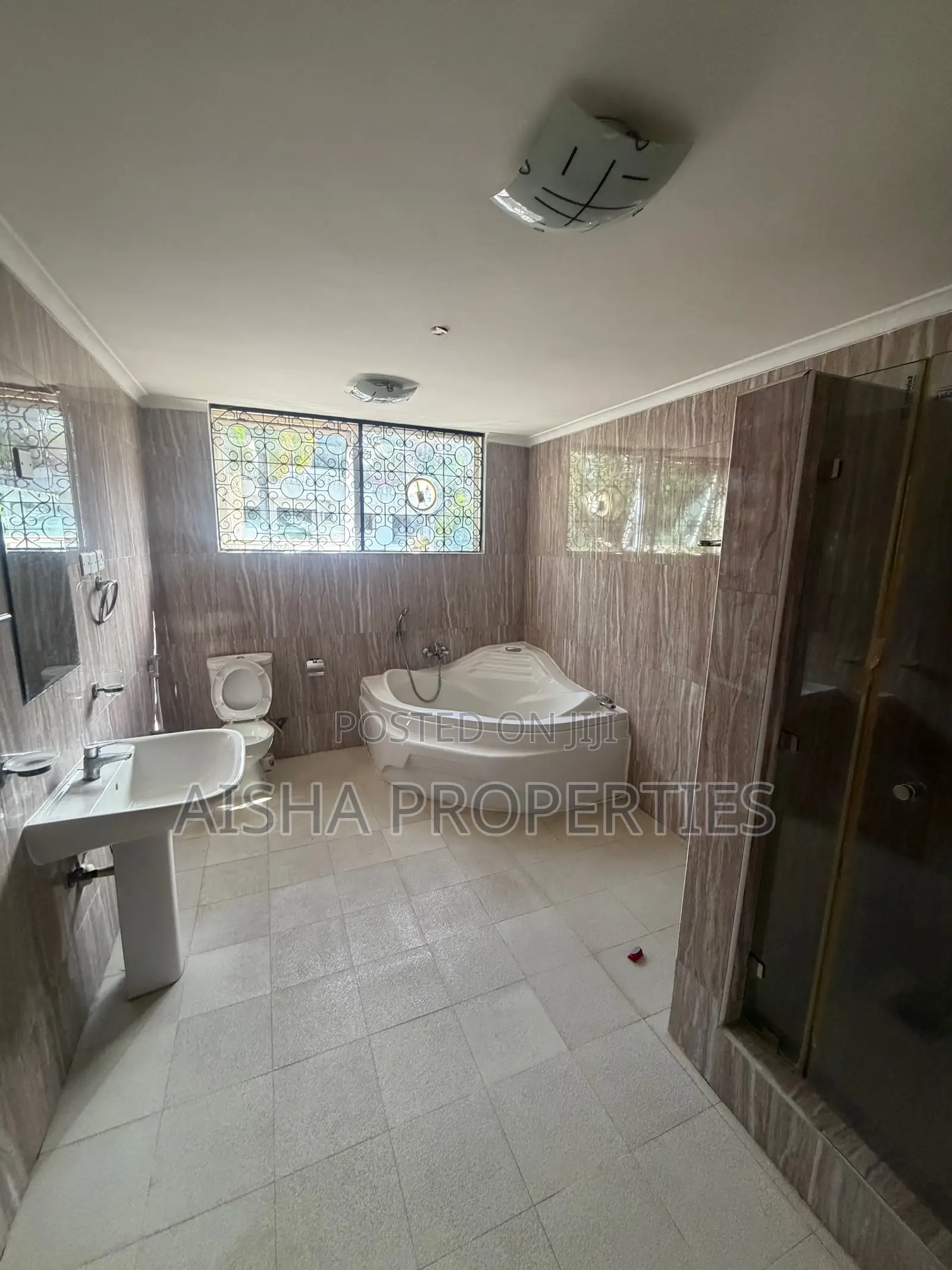5bdrm House in Ada Estate for rent in Ada Estate