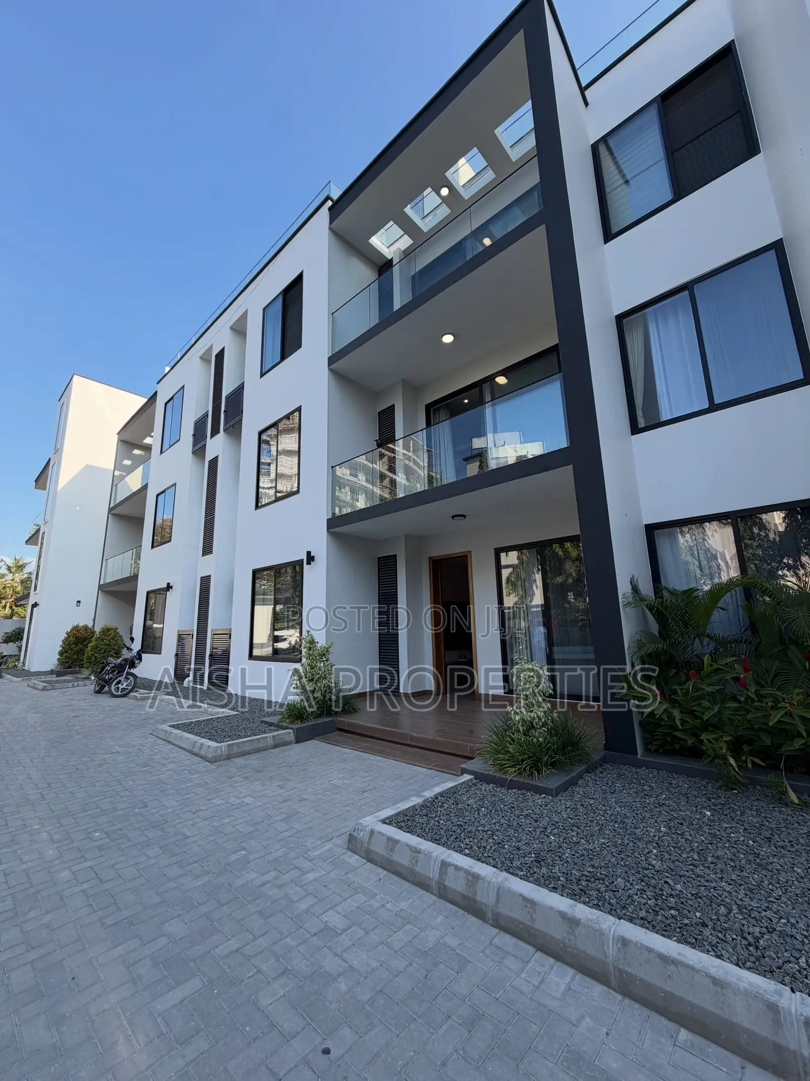 Furnished 4bdrm Villa in Oyster Bay for rent in Oyster Bay