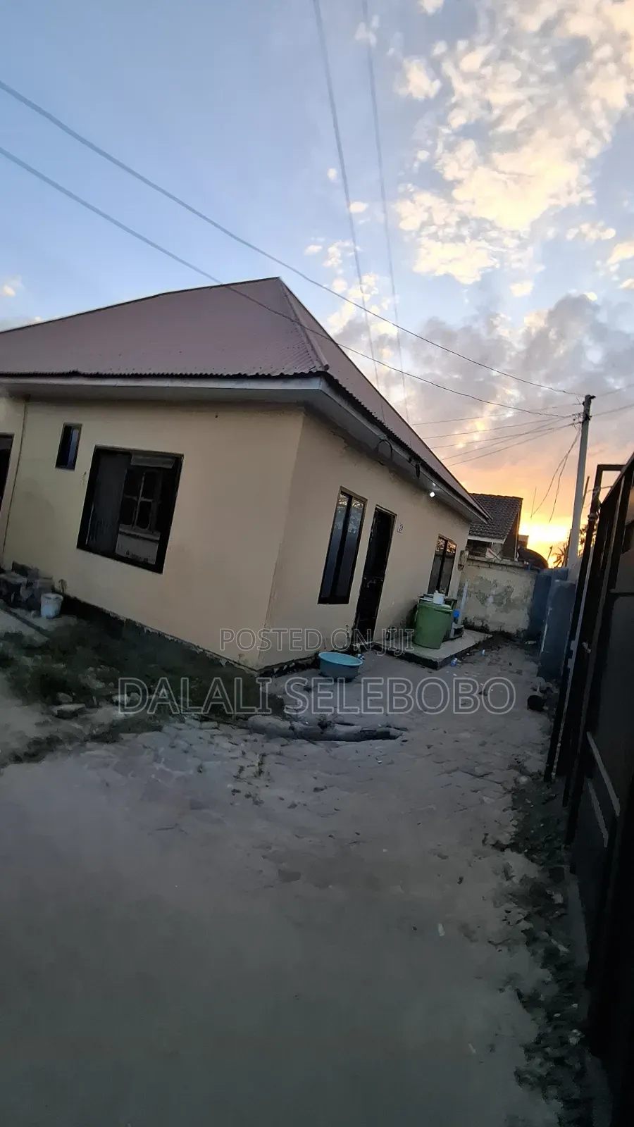 5bdrm Bungalow in Sinza Madukani for sale in Sinza