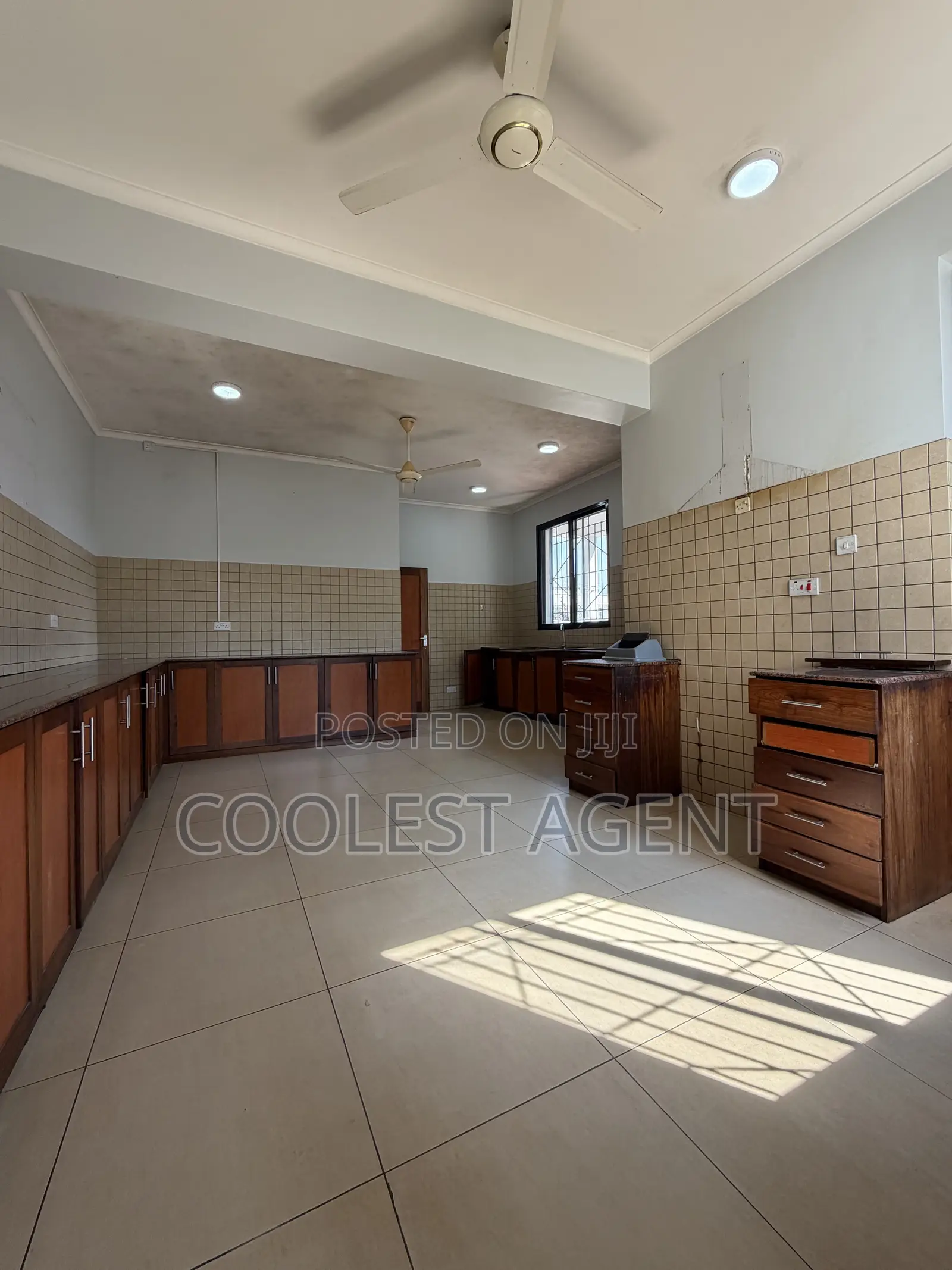 6bdrm Duplex in Coolest Estate, Masaki for rent in Masaki