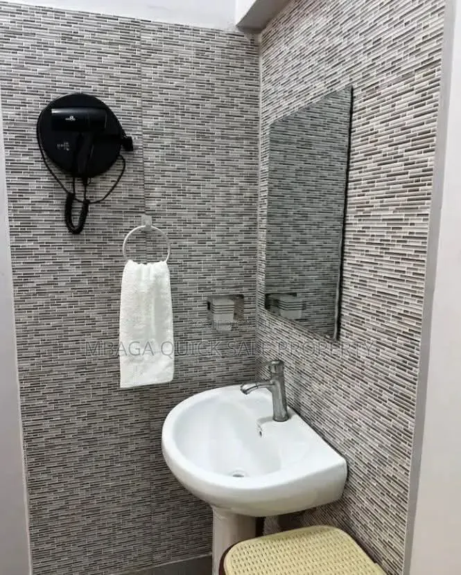 Furnished 1bdrm Apartment in Oyster Bay for rent in Oyster Bay