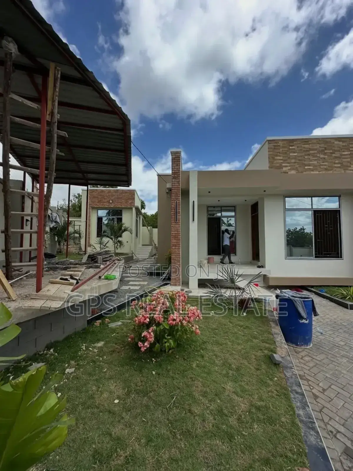 4bdrm House in Goba Makongo Road, Kinondoni for sale in Kinondoni