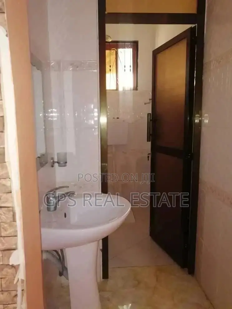 House for Sale Eeh in Tabata