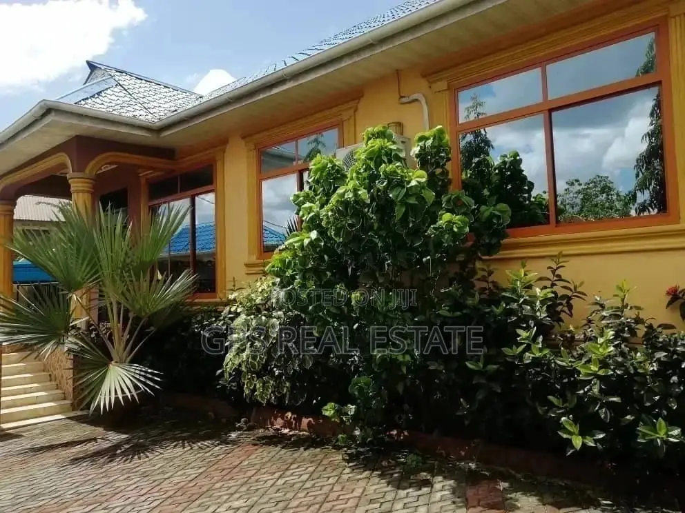 House for Sale Eeh in Tabata