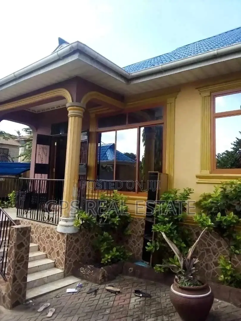 House for Sale Eeh in Tabata