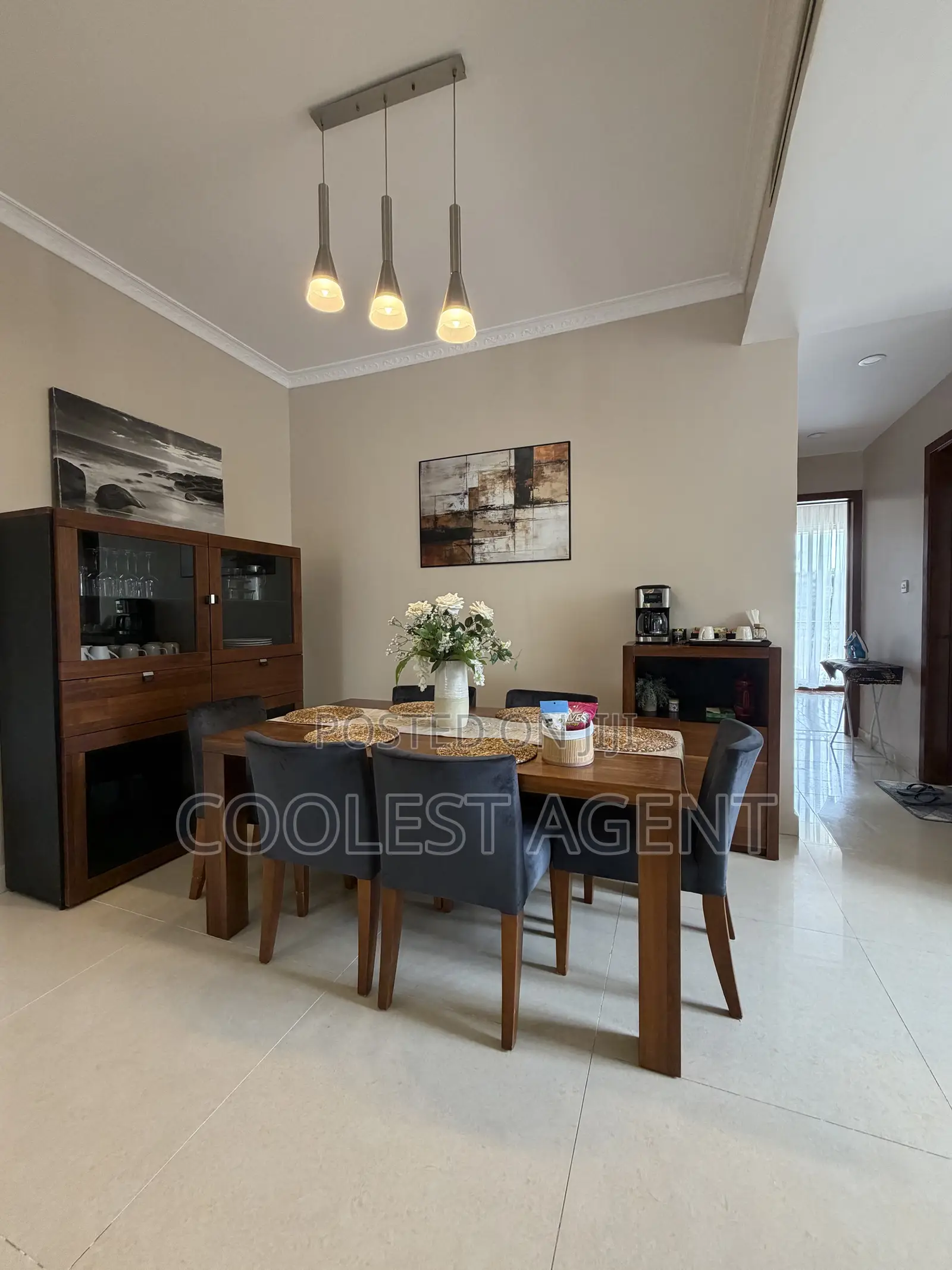 Furnished 2bdrm Apartment in Coolest Estate, Oyster Bay for rent in Oyster Bay