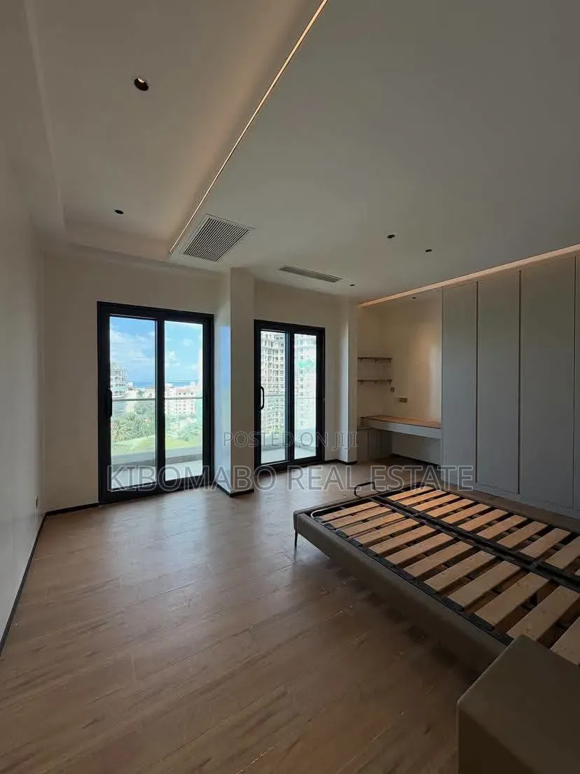Furnished 4bdrm Penthouse in Masaki for rent in Masaki