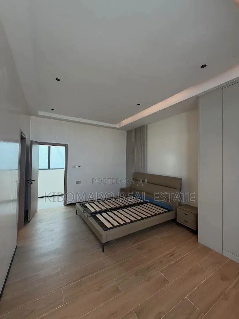 Furnished 4bdrm Penthouse in Masaki for rent in Masaki