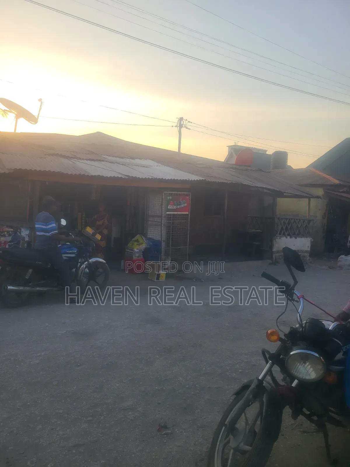 Kiwanja Kinauzwa Kinondoni in Kinondoni