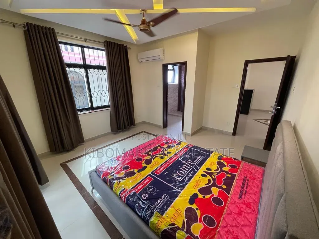 Furnished 4bdrm Villa in Ada Estate for rent in Ada Estate