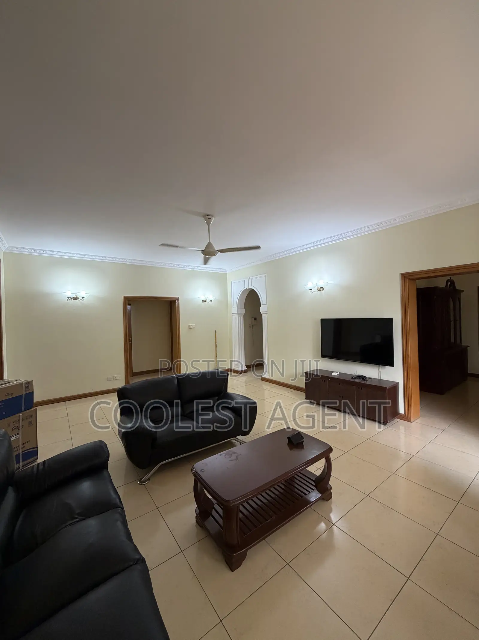 Furnished 3bdrm Apartment in Coolest Estate, Oyster Bay for rent in Oyster Bay