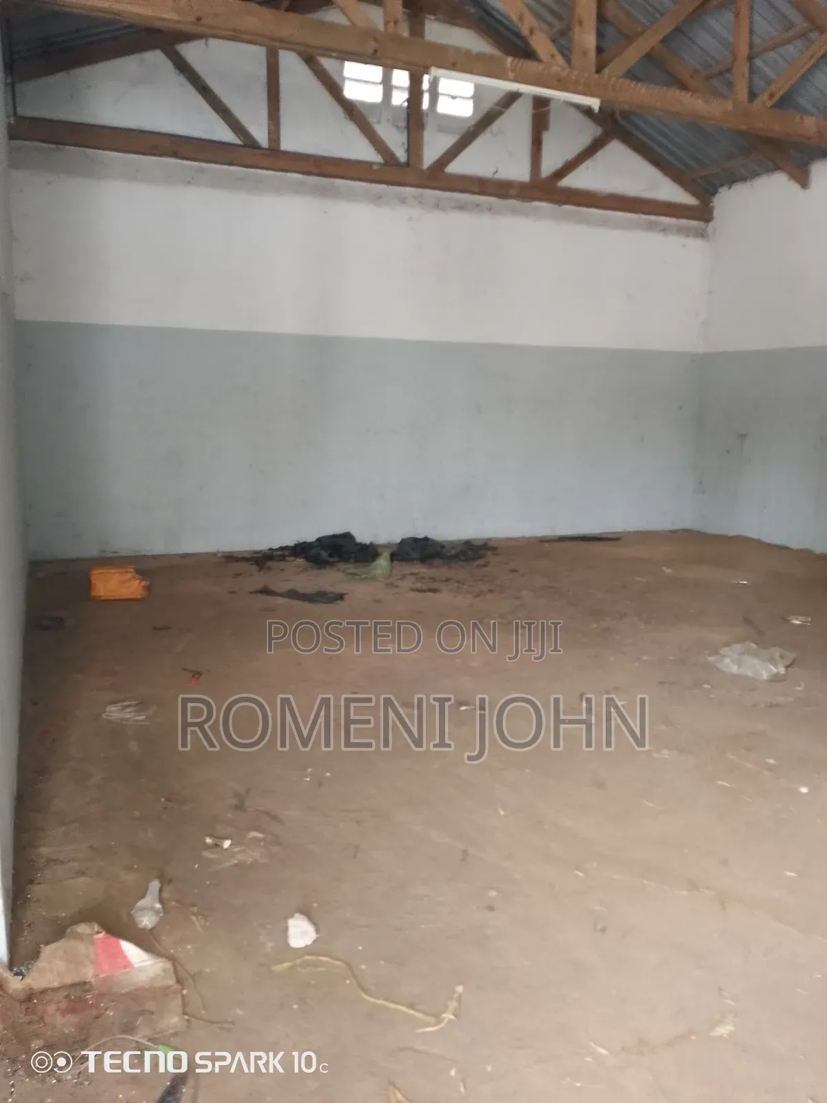 Godawn Sqmita 300 Kinapangishwa Milioni Moja Pugu Kajungeni. in Ilala