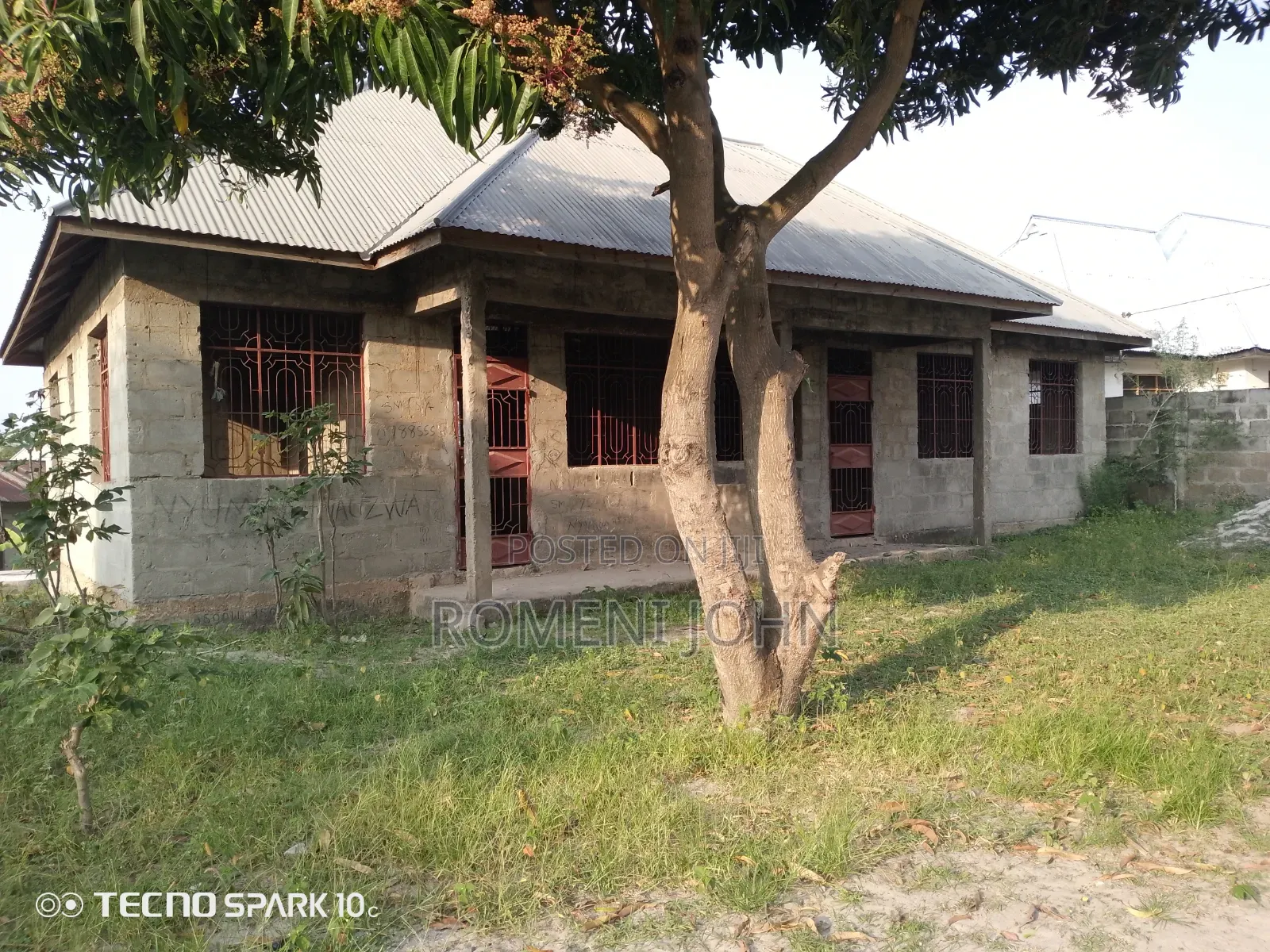 6bdrm Apartment in Tanzania Daresalaam., Ilala for sale in Ilala