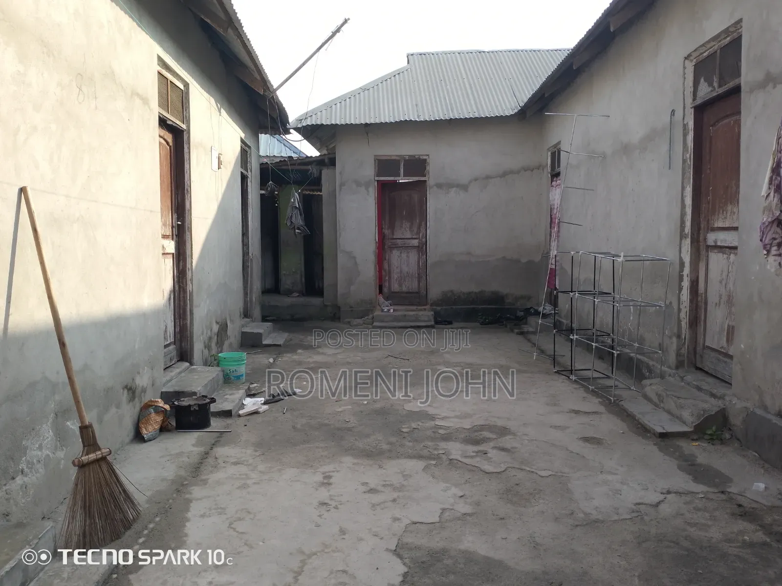 10bdrm Apartment in Tanzania Daresalaam., Ilala for sale in Ilala