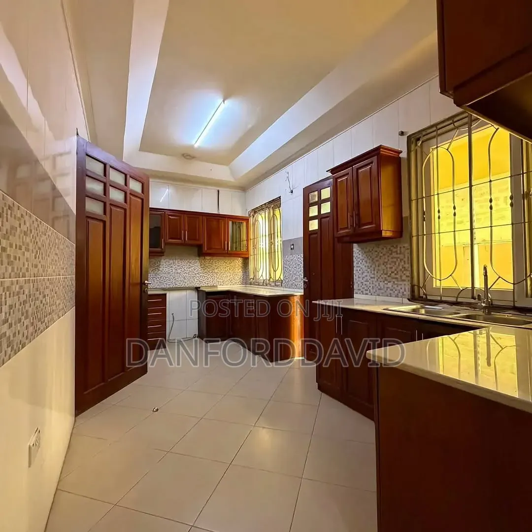 3bdrm House in Kahwa Real Estate, Kinondoni for rent in Kinondoni