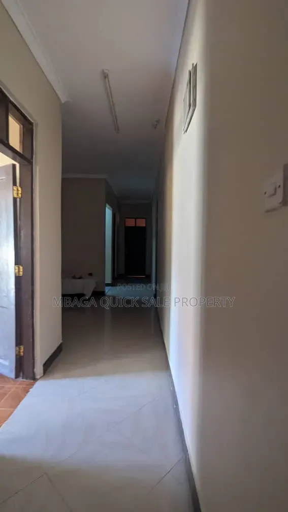 3bdrm Apartment in Mbezi for sale in Mbezi