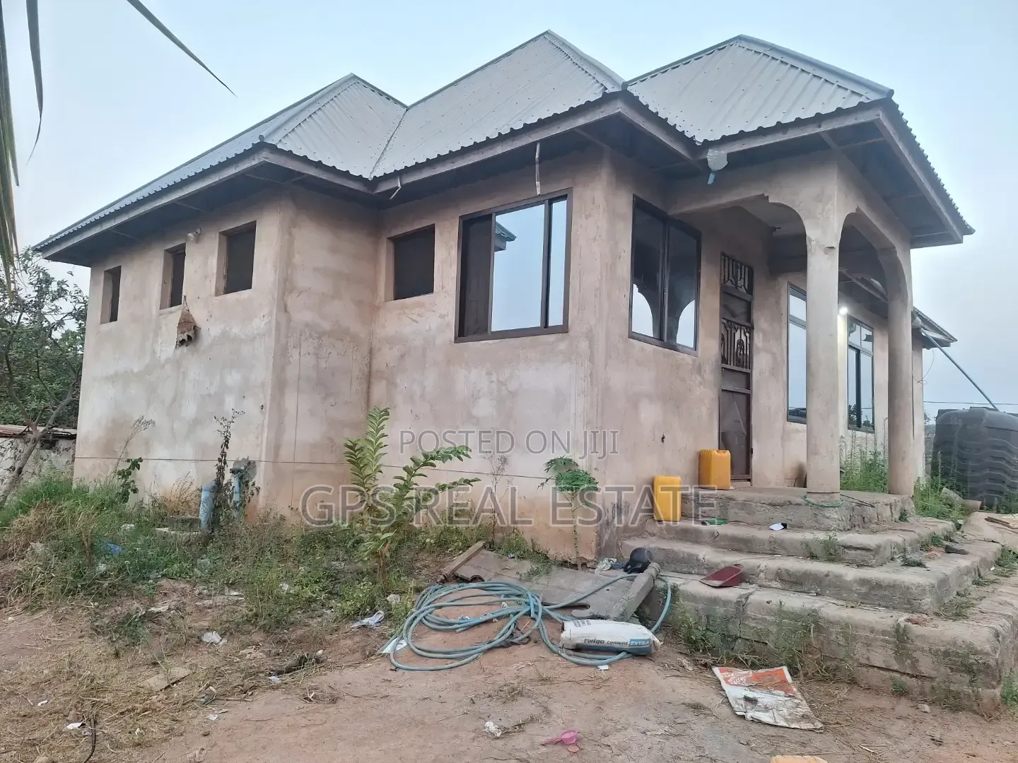 3bdrm House in Kifuru, Kinondoni for sale in Kinondoni