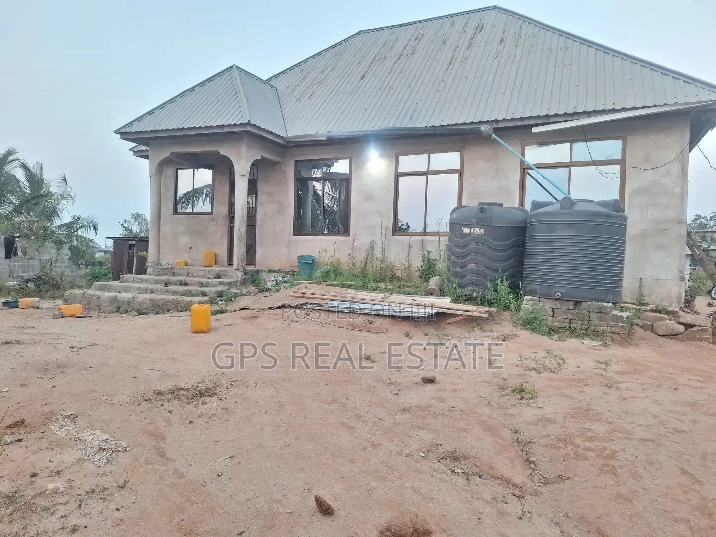 3bdrm House in Kifuru, Kinondoni for sale in Kinondoni