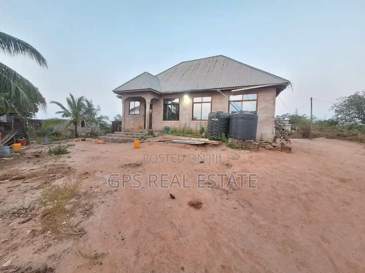 3bdrm House in Kifuru, Kinondoni for sale in Kinondoni