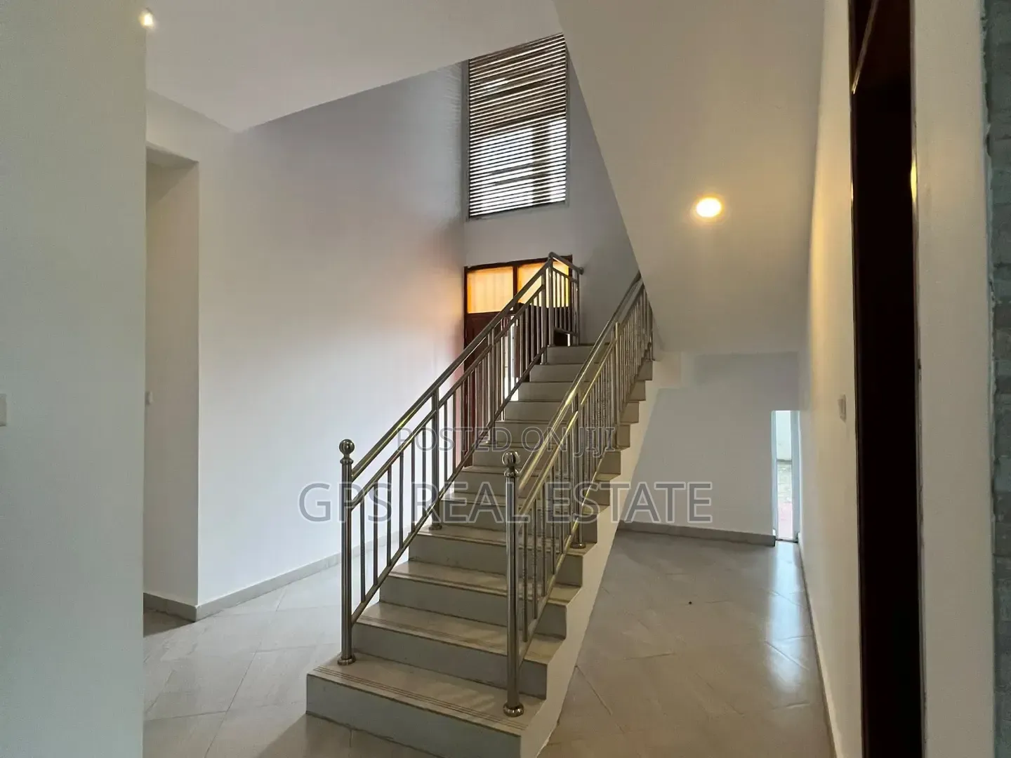5bdrm House in Mbweni Mpiji, Kinondoni for sale in Kinondoni