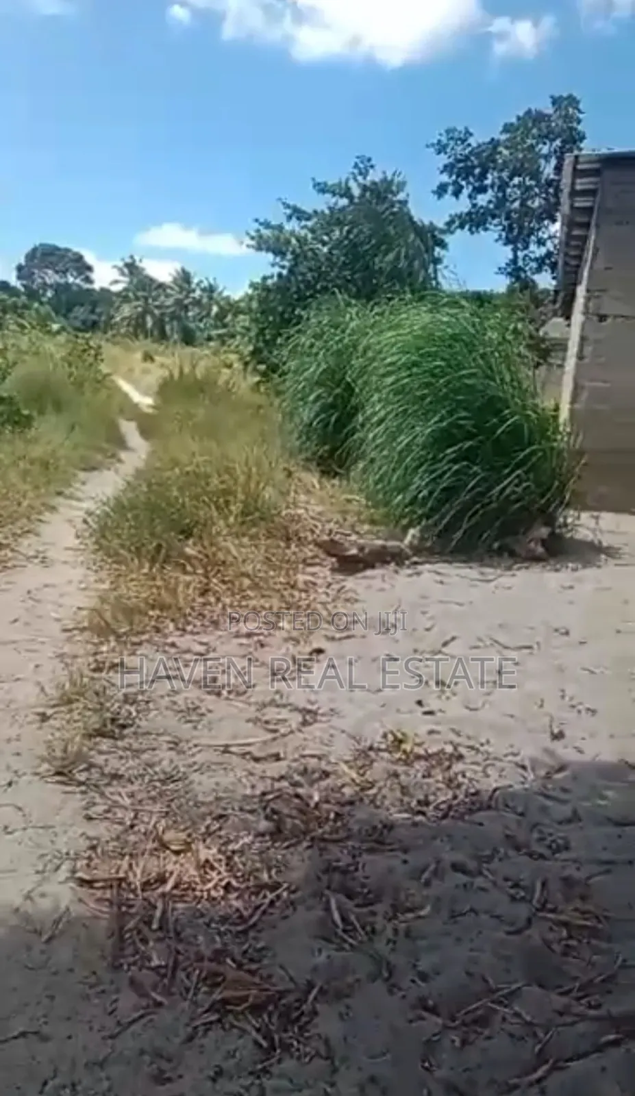 10 Acres Zinauzwa Mkuranga in Kimanzichana