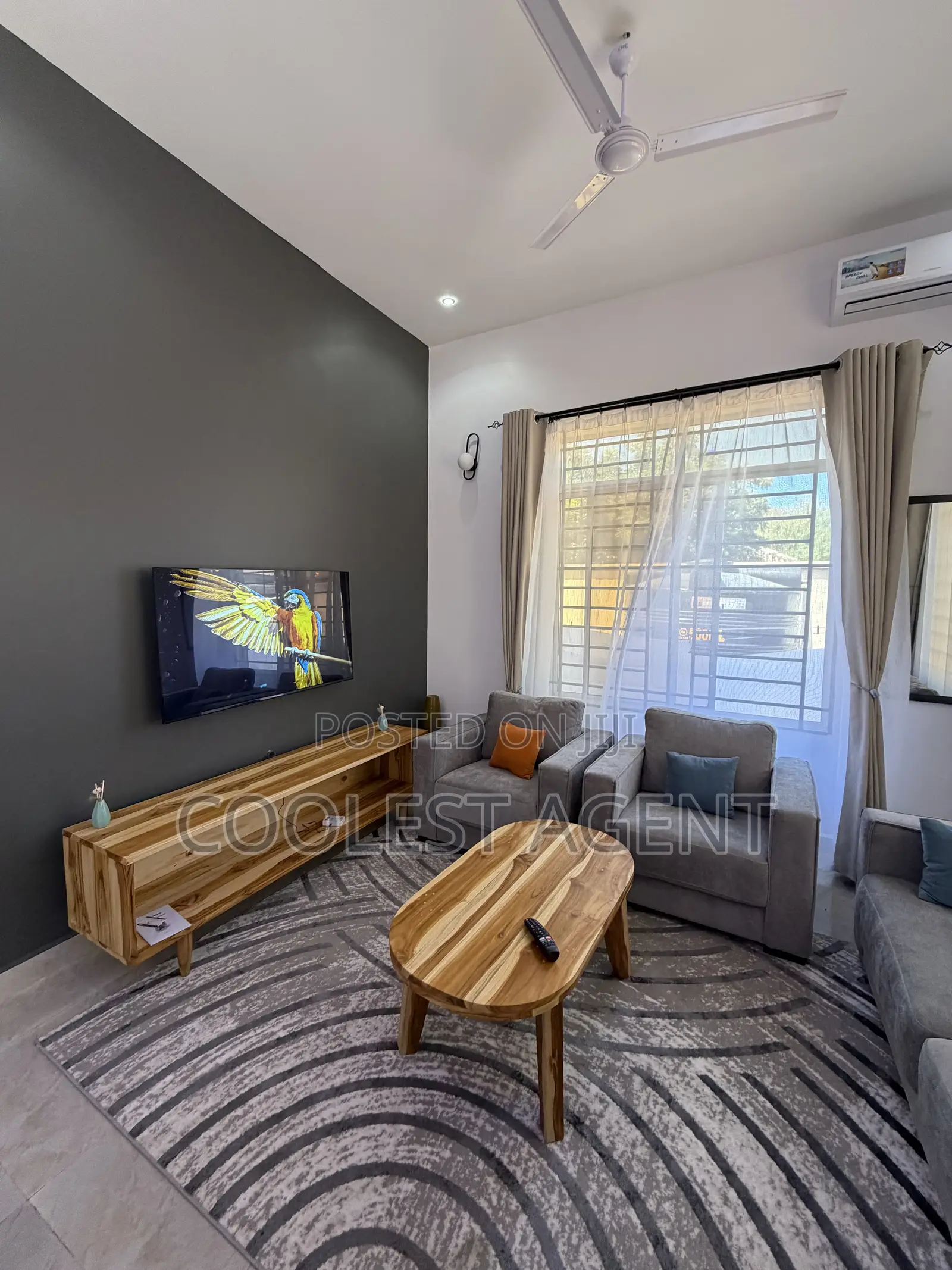 Furnished 1bdrm Apartment in Coolest Estate, Oyster Bay for rent in Oyster Bay