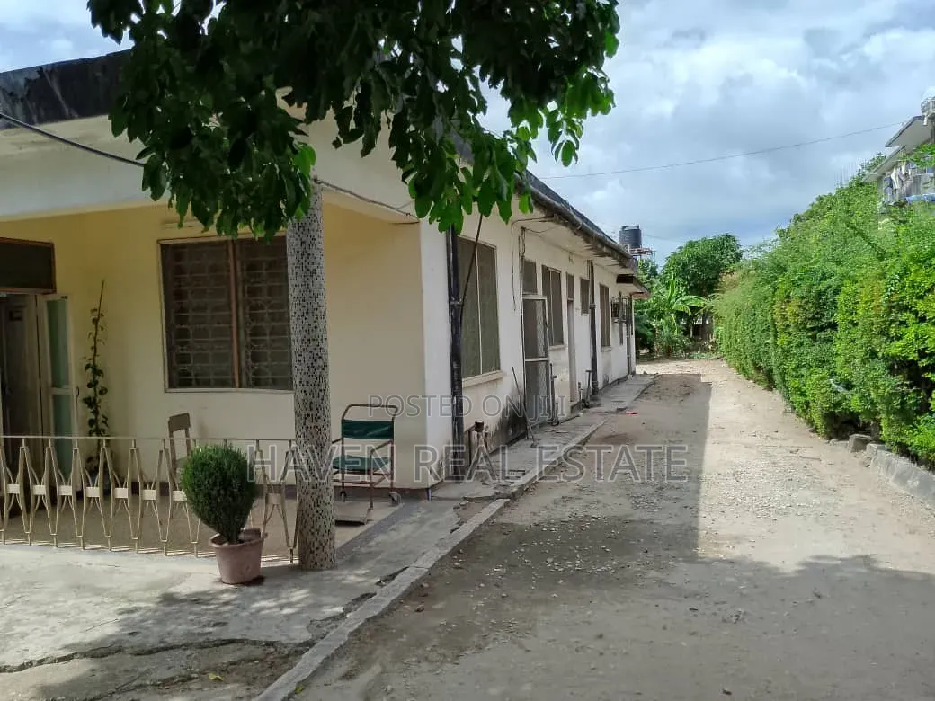 Plot for Sale at Upanga in Upanga East