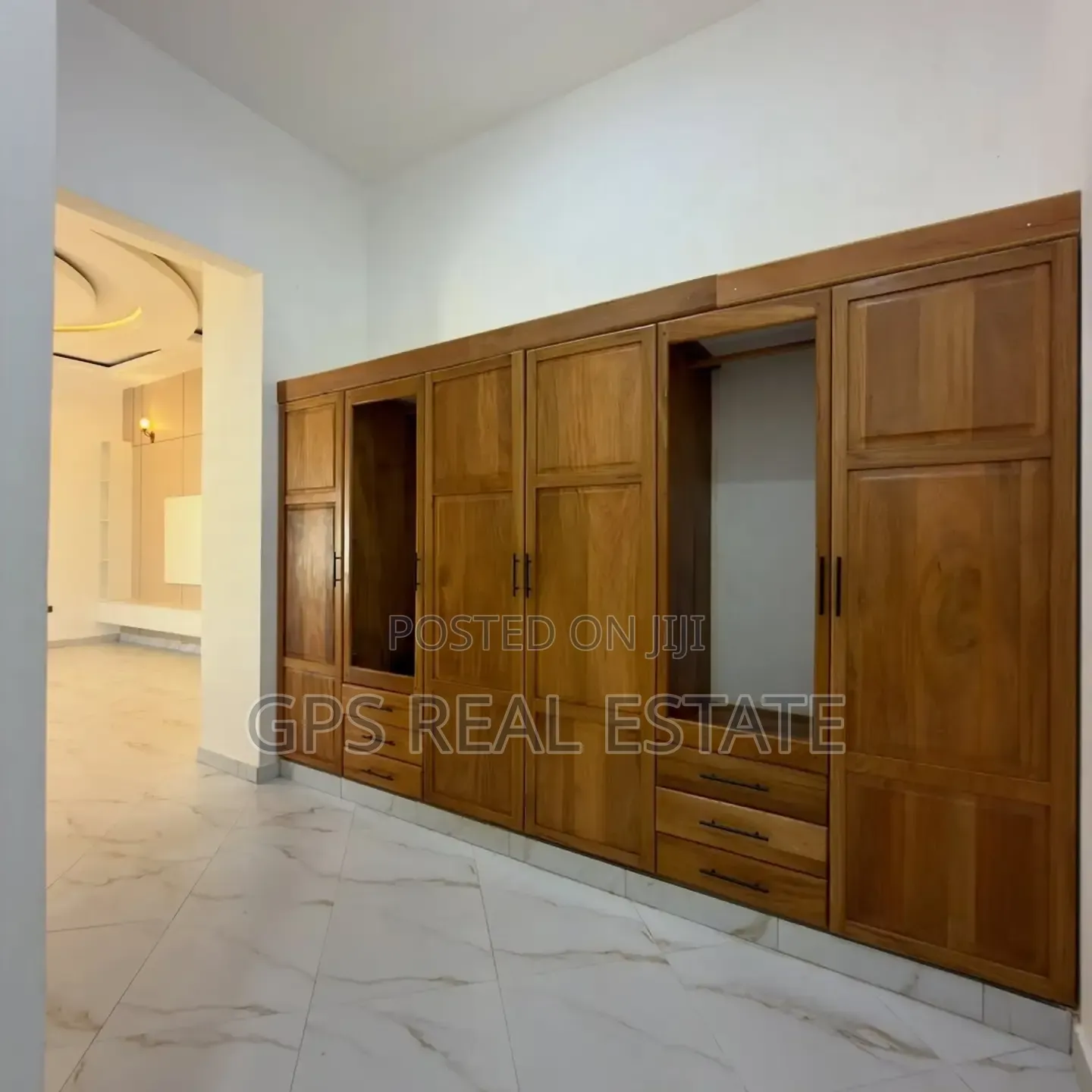 8bdrm House in Goba Center, Kinondoni for sale in Kinondoni