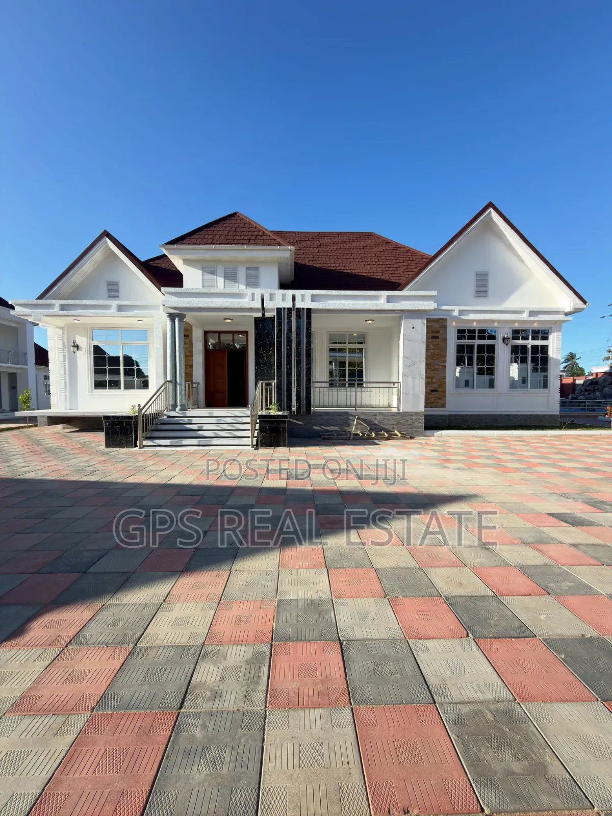 8bdrm House in Goba Center, Kinondoni for sale in Kinondoni