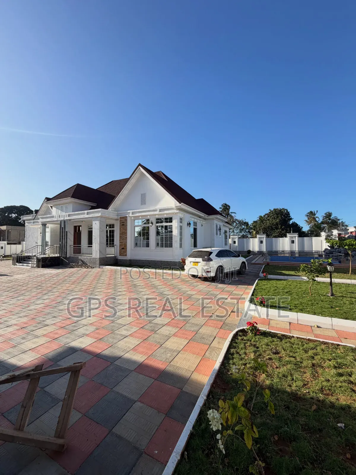 8bdrm House in Goba Center, Kinondoni for sale in Kinondoni