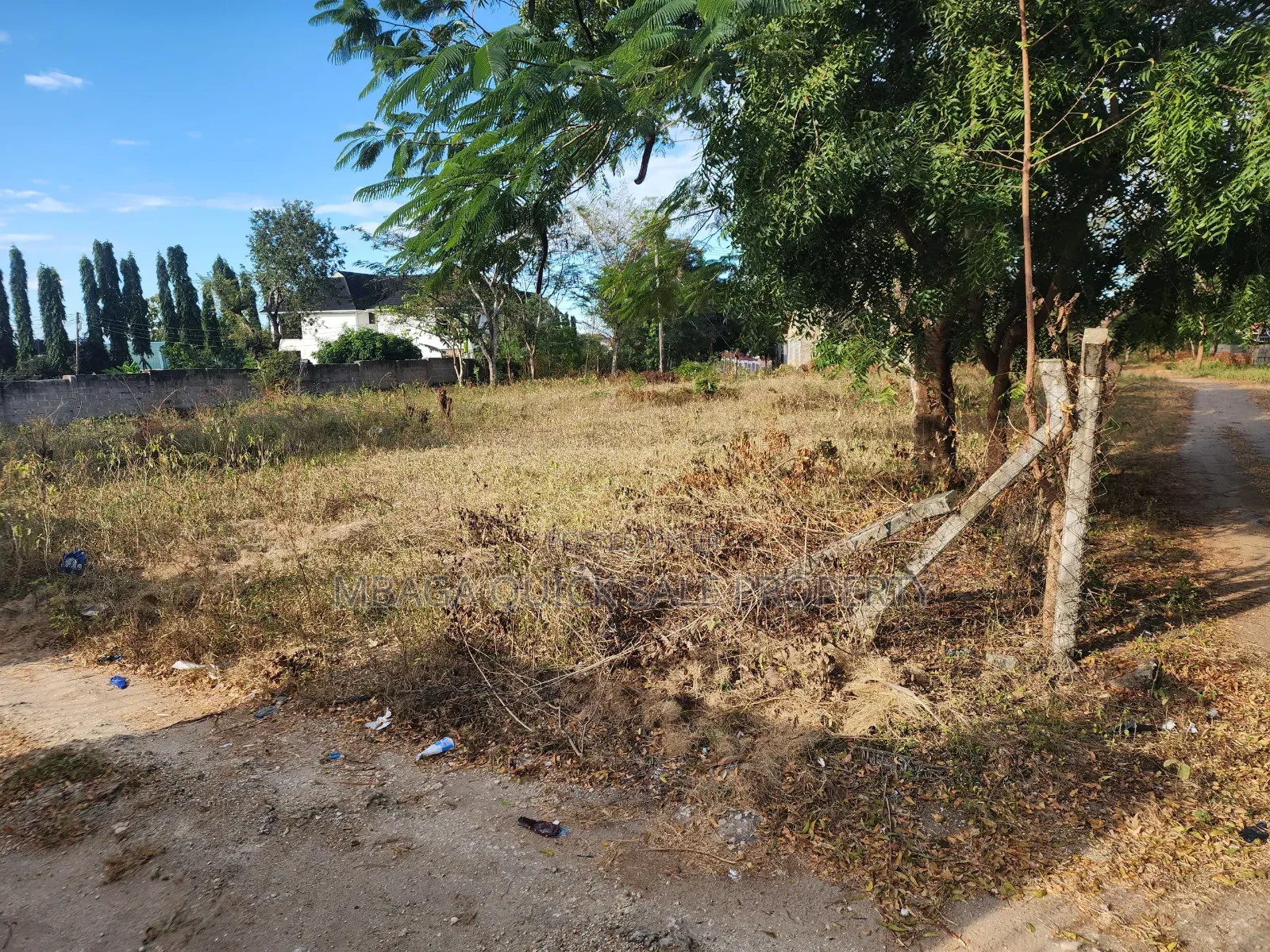 Plot Area SQM 1300 for Sale at Madale in Goba