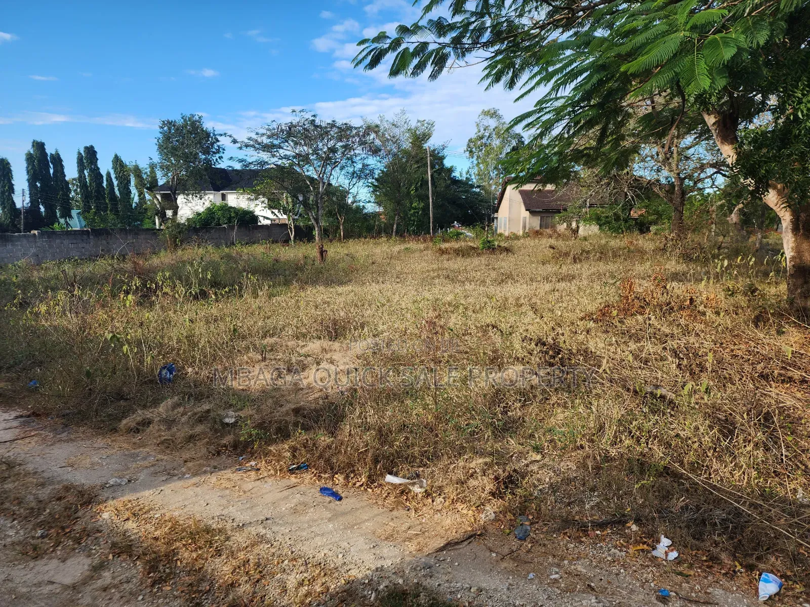 Plot Area SQM 1300 for Sale at Madale in Goba