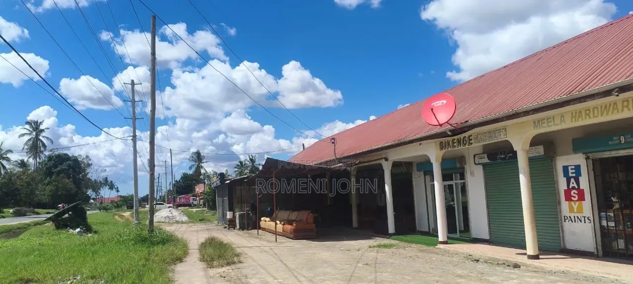 Fremu 11+eneo Sqmita 2600/Kibiashara, Zinauzwa Pugu Kigogo in Ilala