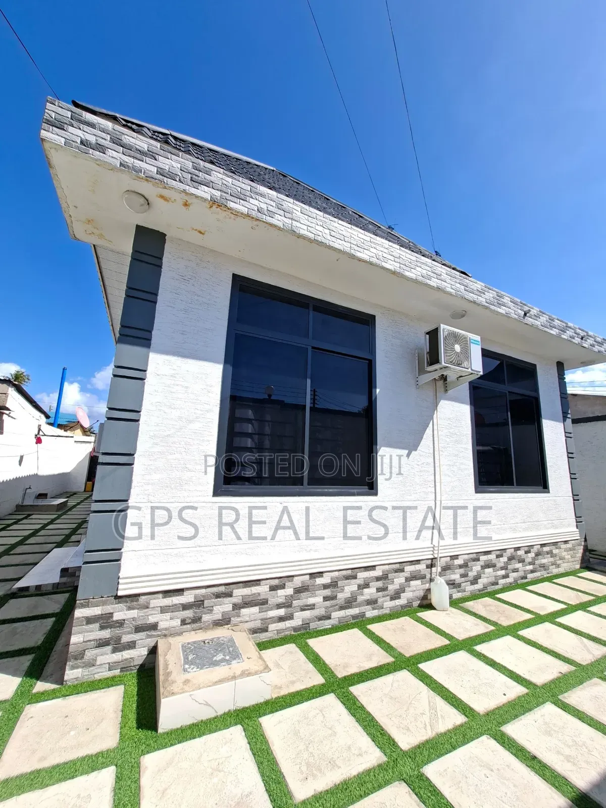 3bdrm House in Makumbusho, Kinondoni for sale in Kinondoni