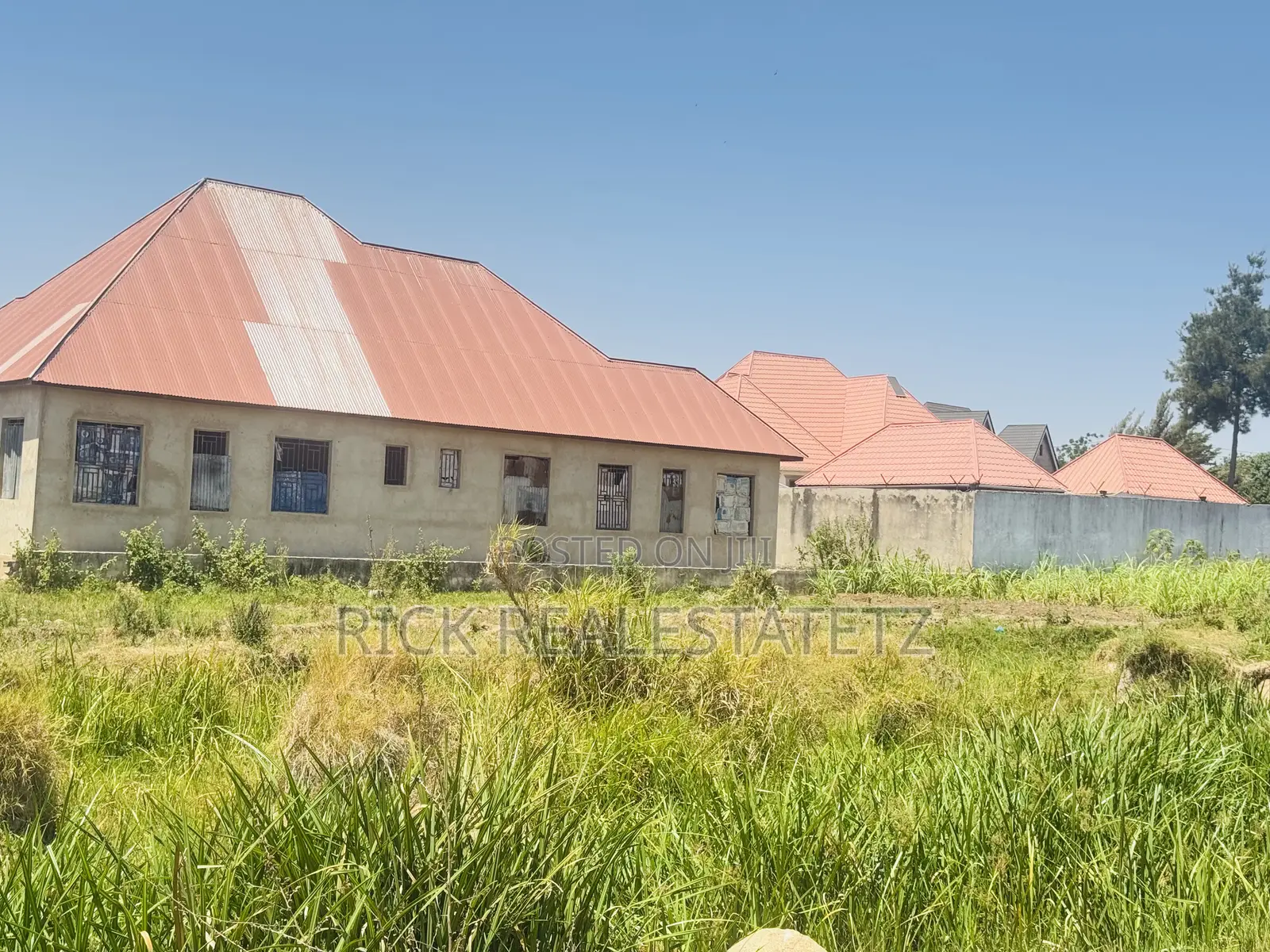 Kiwanja Cha SQM 1,104 Kinauzwa Buswelu Wilayani in Buswelu